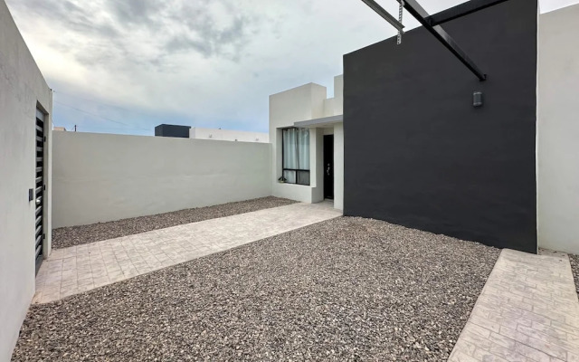 Serene Retreat With Exclusive Pool Haven