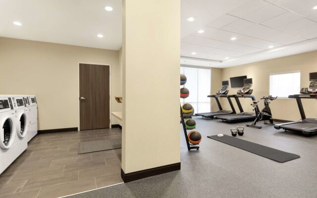 Home2 Suites by Hilton New Brunswick, NJ