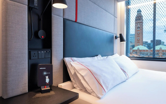 citizenM London Victoria Station