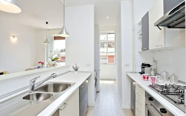 Saint Peter Station Apartments