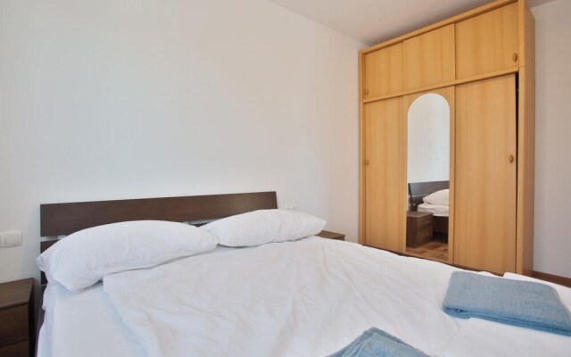 Stunning Apartment in Vir With Wifi and 2 Bedrooms