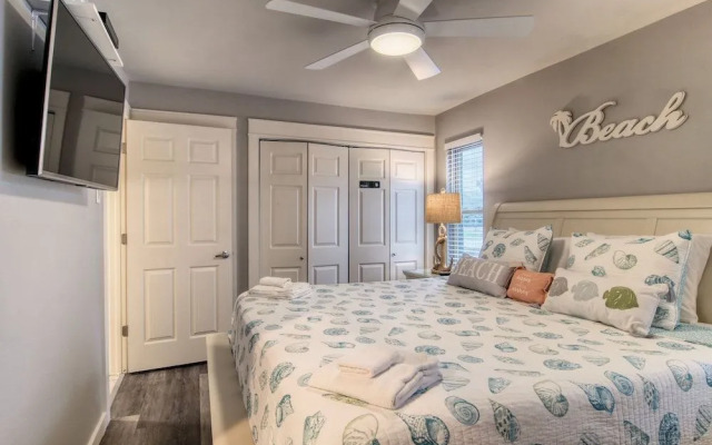 Courtyard #106 - 1 Br Condo