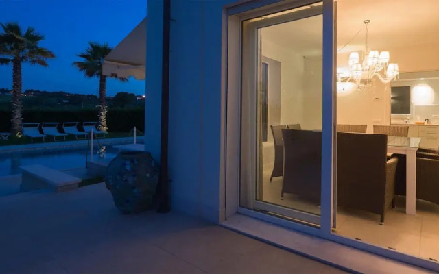 Villa Surya 8 2 in Scacciano