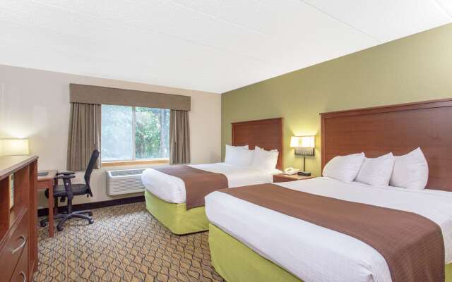 AmericInn by Wyndham Sheboygan