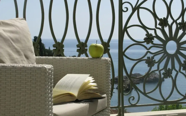 Irida Boutique Hotel