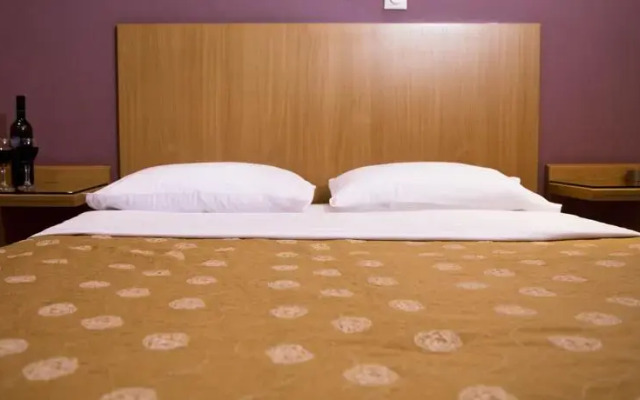 Iviskos Hotel