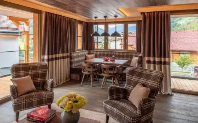 Mountain Spa Residences