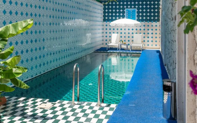 Dam Hotel Lara