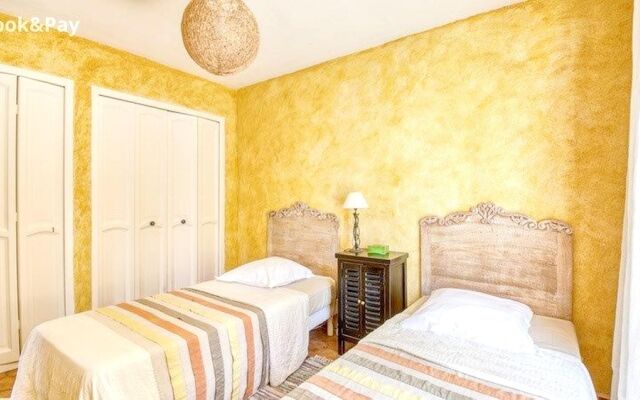 Villa With 4 Bedrooms in Rayol-canadel-sur-mer, With Wonderful sea Vie