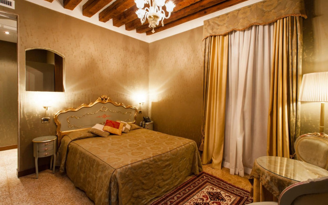 Hotel Al Ponte Mocenigo