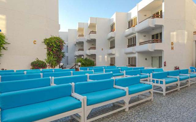Marlin Inn Azur Resort