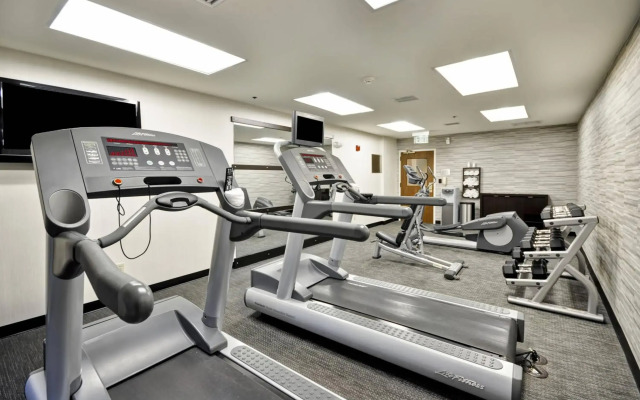 Courtyard by Marriott Jacksonville Airport