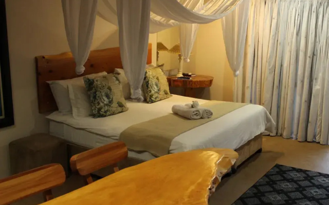 Tidewaters River Lodge