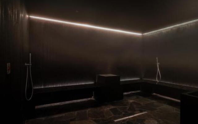 Mix Brussels (Gym & Wellness for Adults Only)