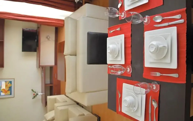 Norfolk Towers Serviced Apartments