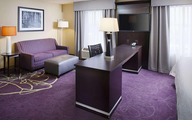 Hampton Inn & Suites Lansing West