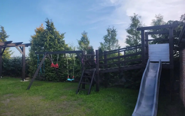 Holiday Homes With Swimming Pool and Jacuzzi Rewal