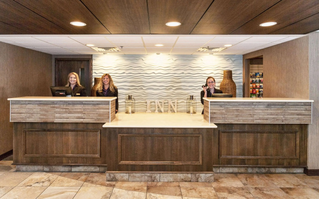 The Inn on Lake Superior