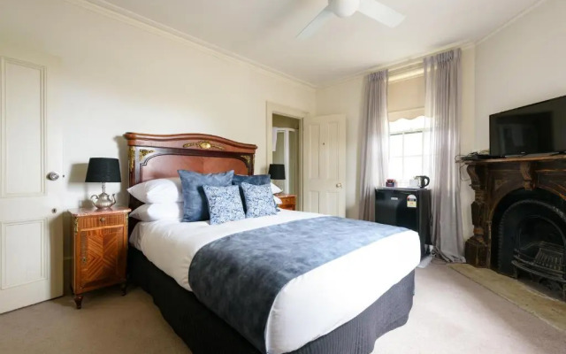 Albert Guest House And Mills Spa Suites