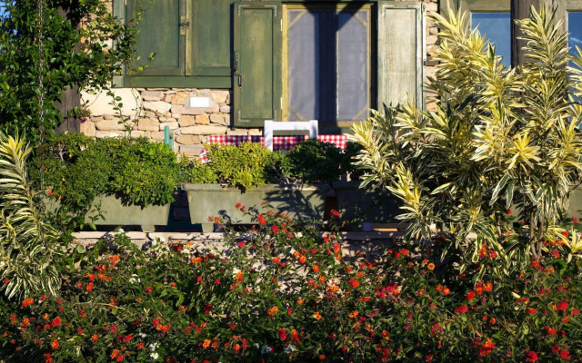 Seki Cottages