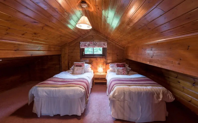 Lady Galloway Lodge 28 with Hot Tub, Newton Stewart