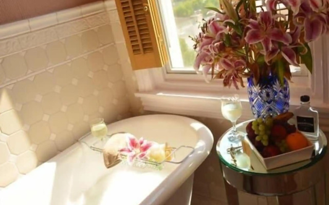 Manayunk Chambers Guest House