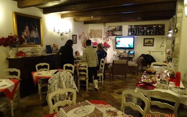 Archi Del Sole & San Rocco