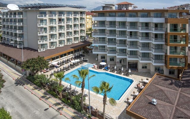 Riviera Hotel & Spa