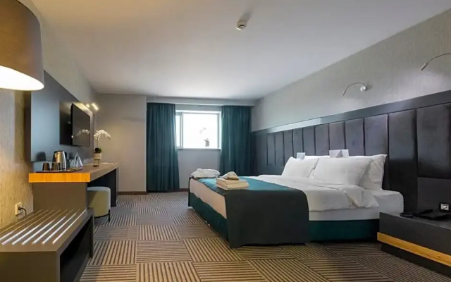 Qayser Hotel Deluxe