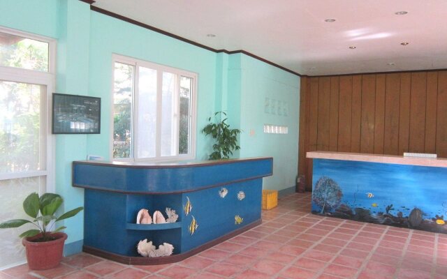 Caves Dive Resort