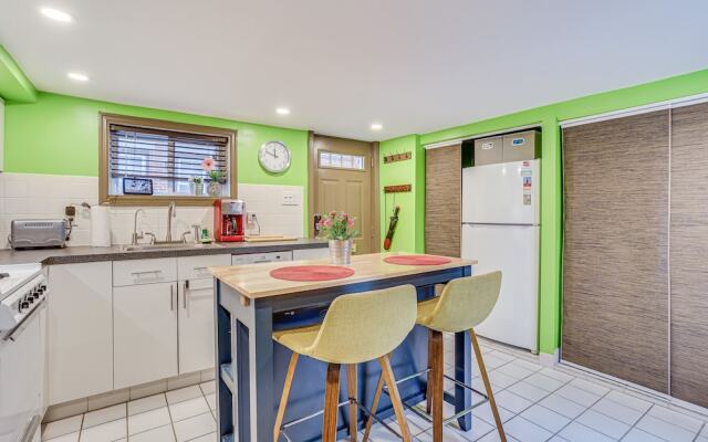 Centrally Located Philadelphia Townhome w/ Patio!