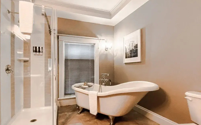 Hôtel du Vieux Port by Bower Boutique Hotels