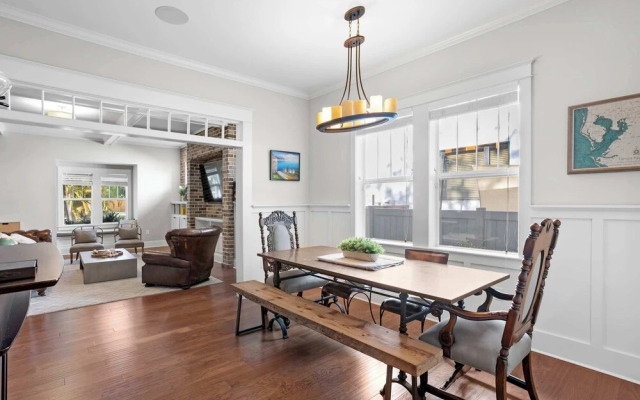 Sunset Bungalow With Hot Tub - 6ppl