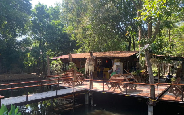Paradise Resotel Saraburi