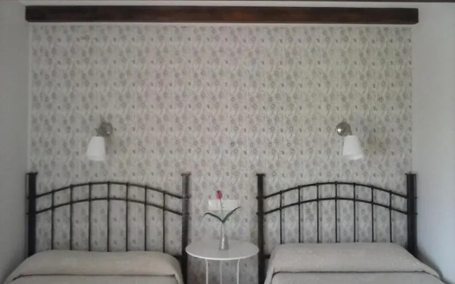 Hostal Restaurante Parajes
