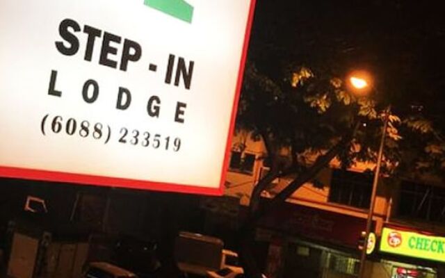 Step In Lodge - Hostel