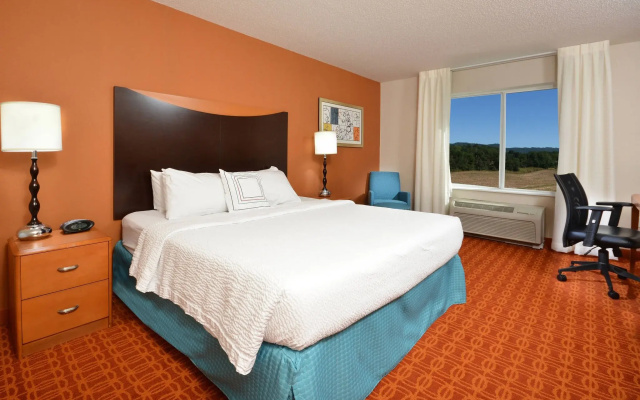 Fairfield Inn & Suites by Marriott