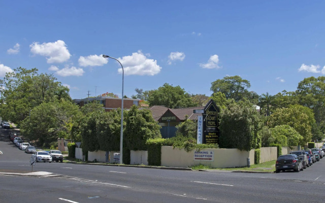 Benson Court Motel