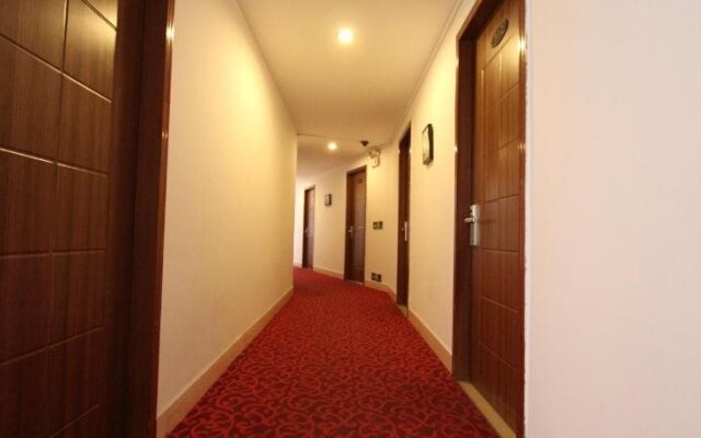 Riverside Hotel