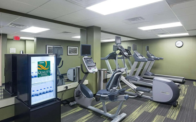 Quality Suites Lansing