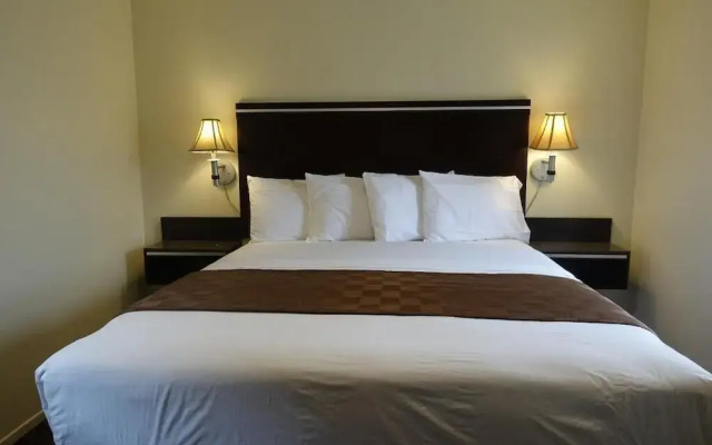 Baycities Motel