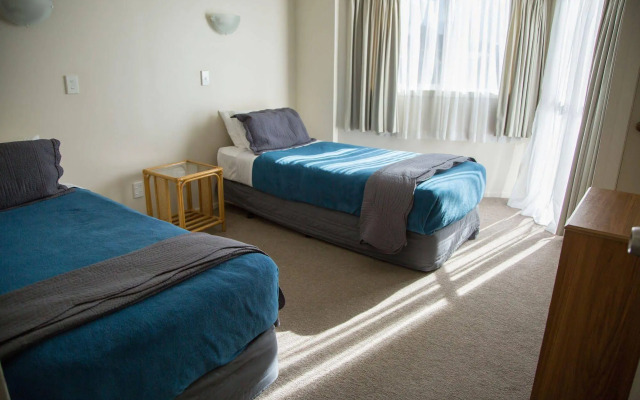 Waterfront Apartments Whitianga
