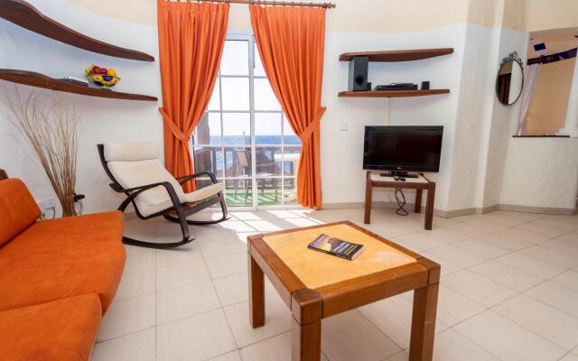 Altamar 44 balcony&pool By CanariasGetaway