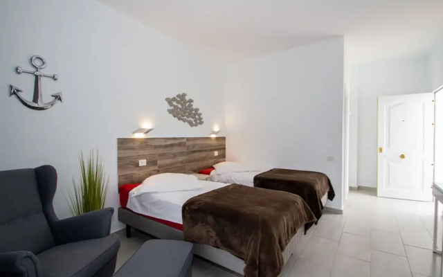 Saladar Suites Boutique