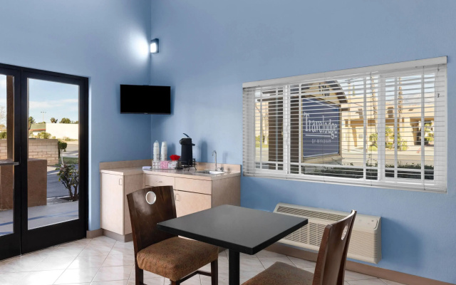 Travelodge by Wyndham Banning CA Near Casino/Outlet Mall