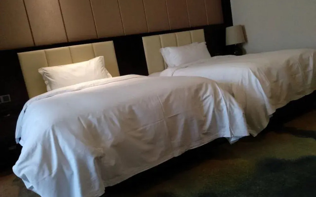 The Huiting Collection