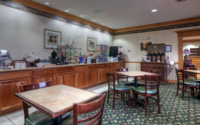Comfort Inn & Suites Northern Kentucky