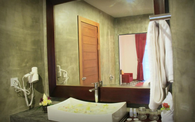Mekong Angkor Palace Hotel
