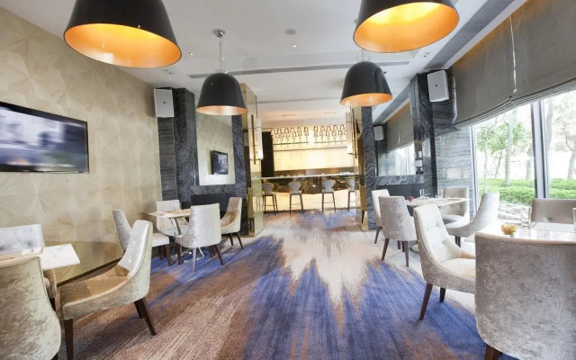 Dorsett Tsuen Wan, Hong Kong