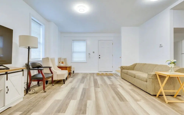 Ludlow Townhome: 3 Mi to Okemo Mountain!